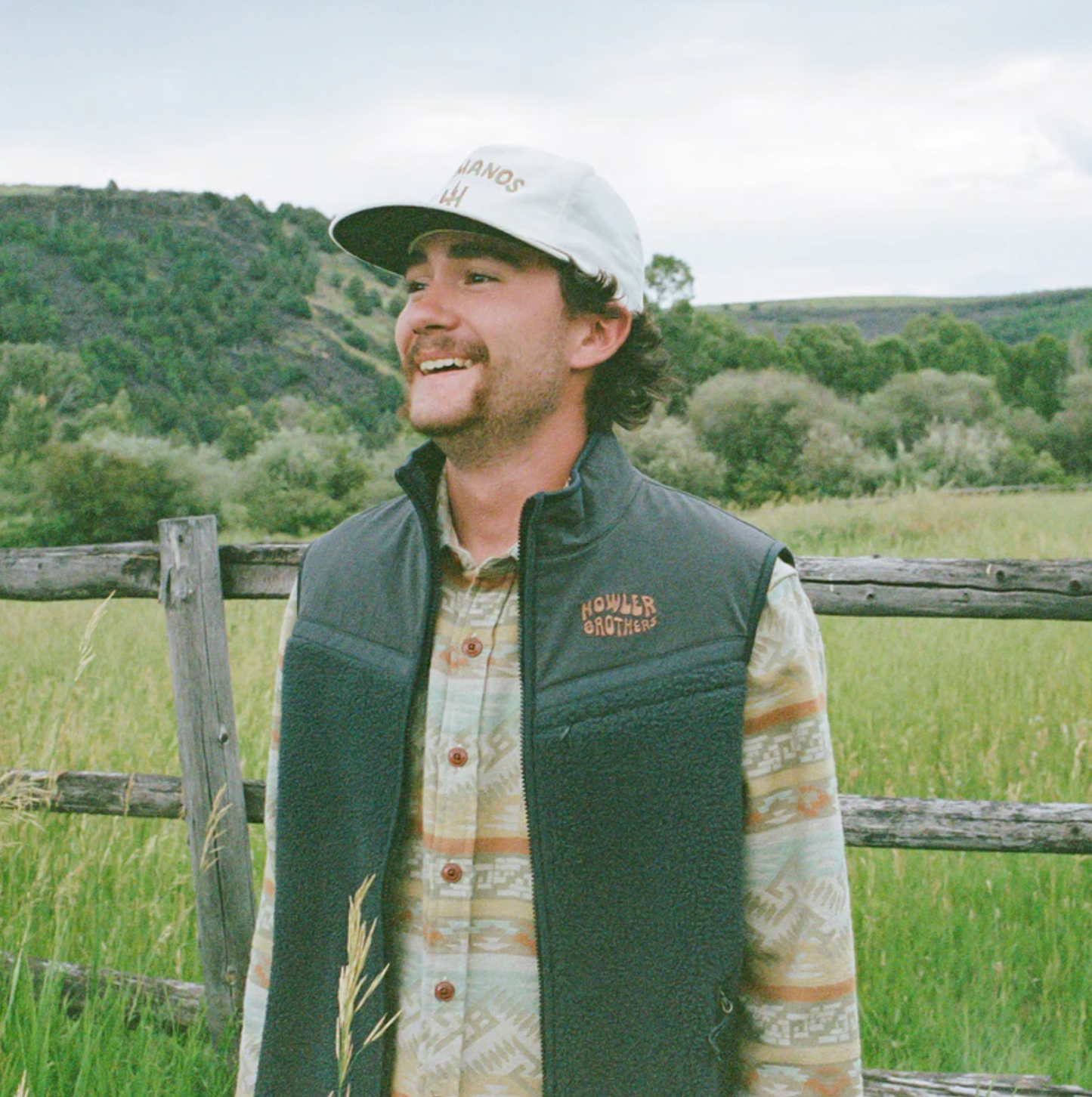 Howler Brothers Crozet Vest - Faded Black