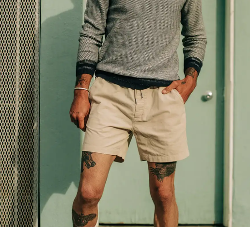 The Apres Short in Natural Pinwale